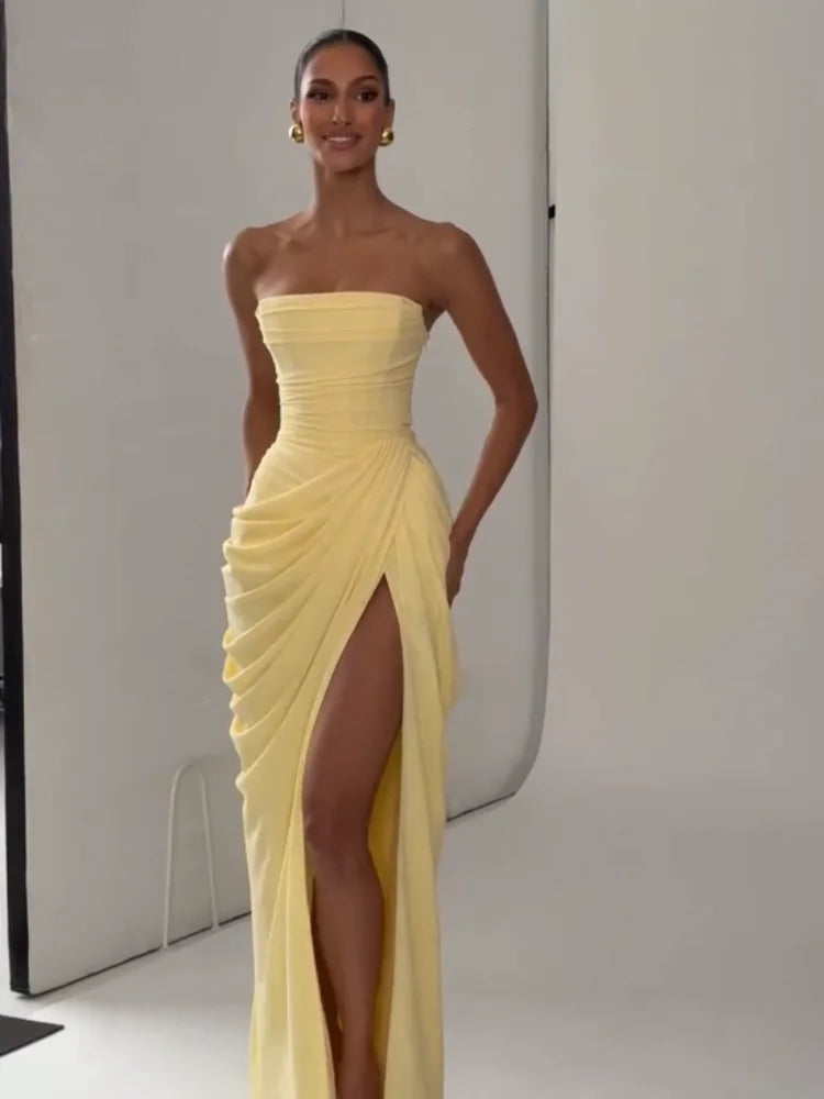 שמלה דגם-אשלין