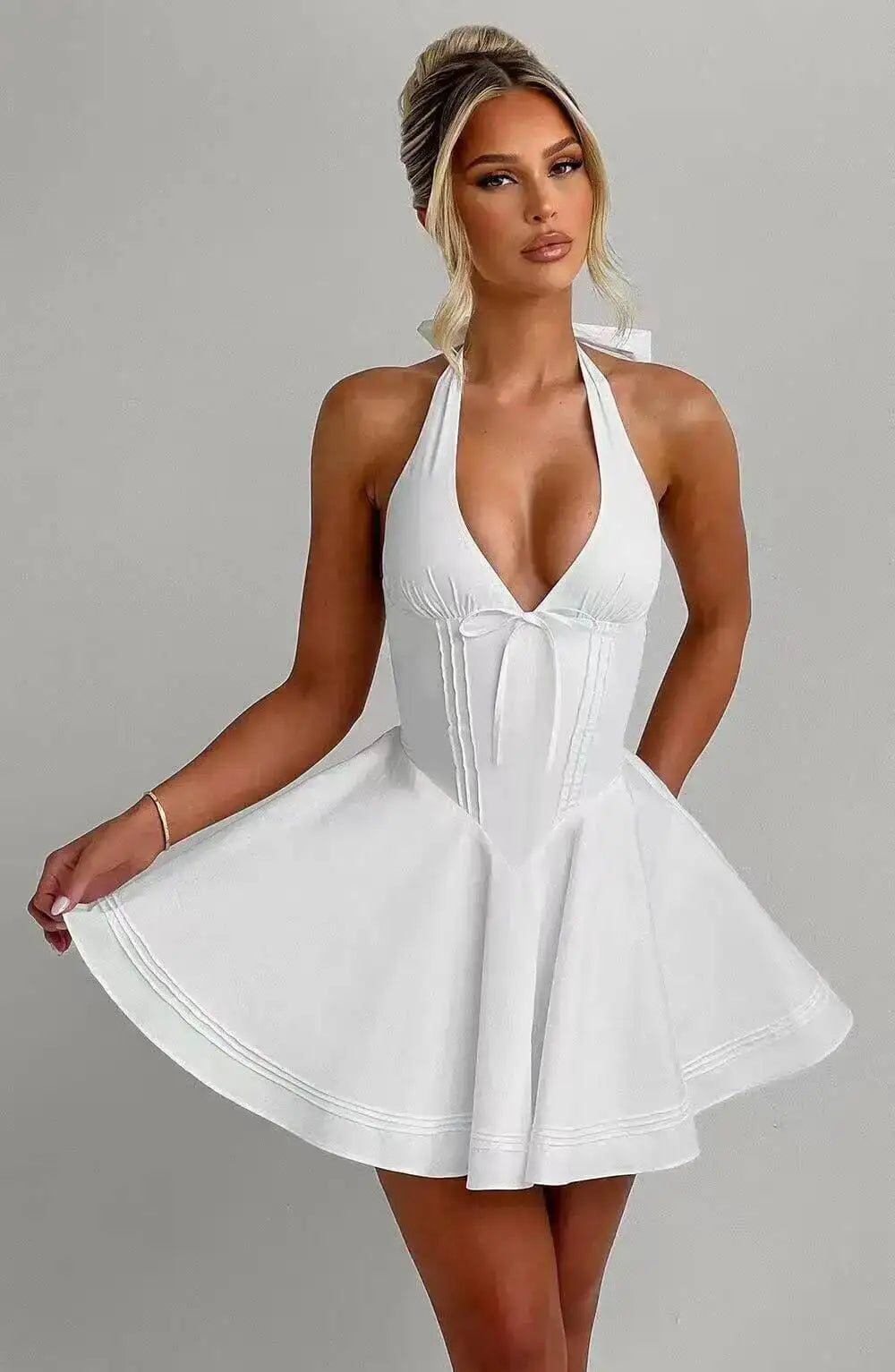 שמלה דגם-תום