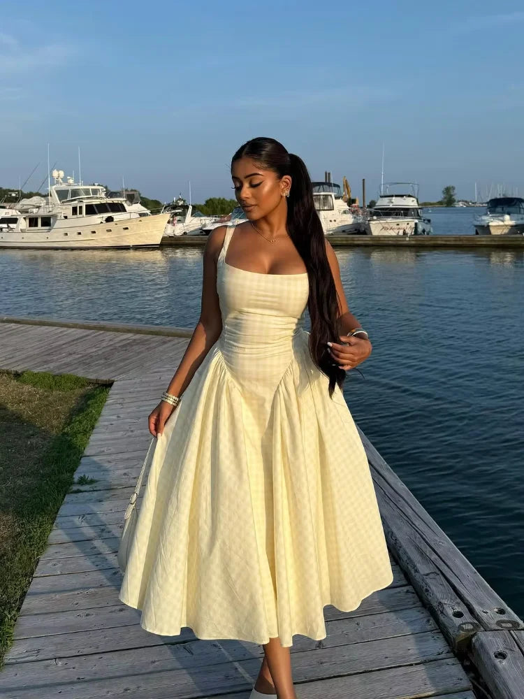 שמלה דגם-ויויאן